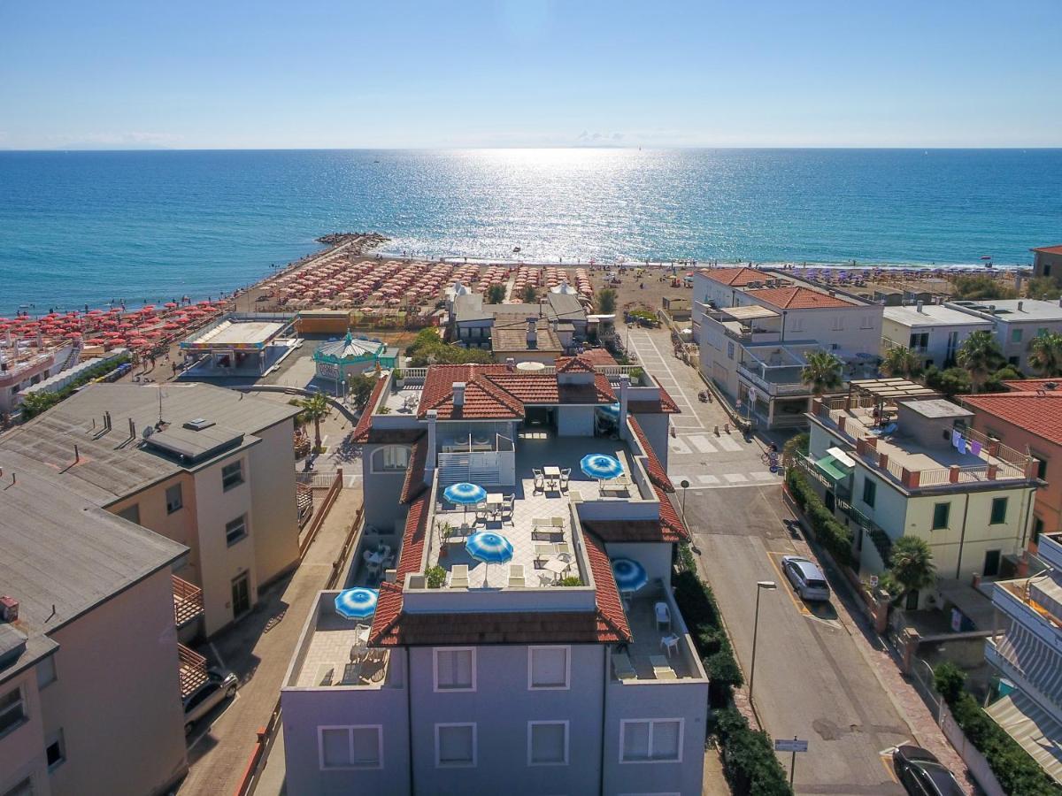 Hg Hotel Il Settebello Marina di Cecina Exterior photo