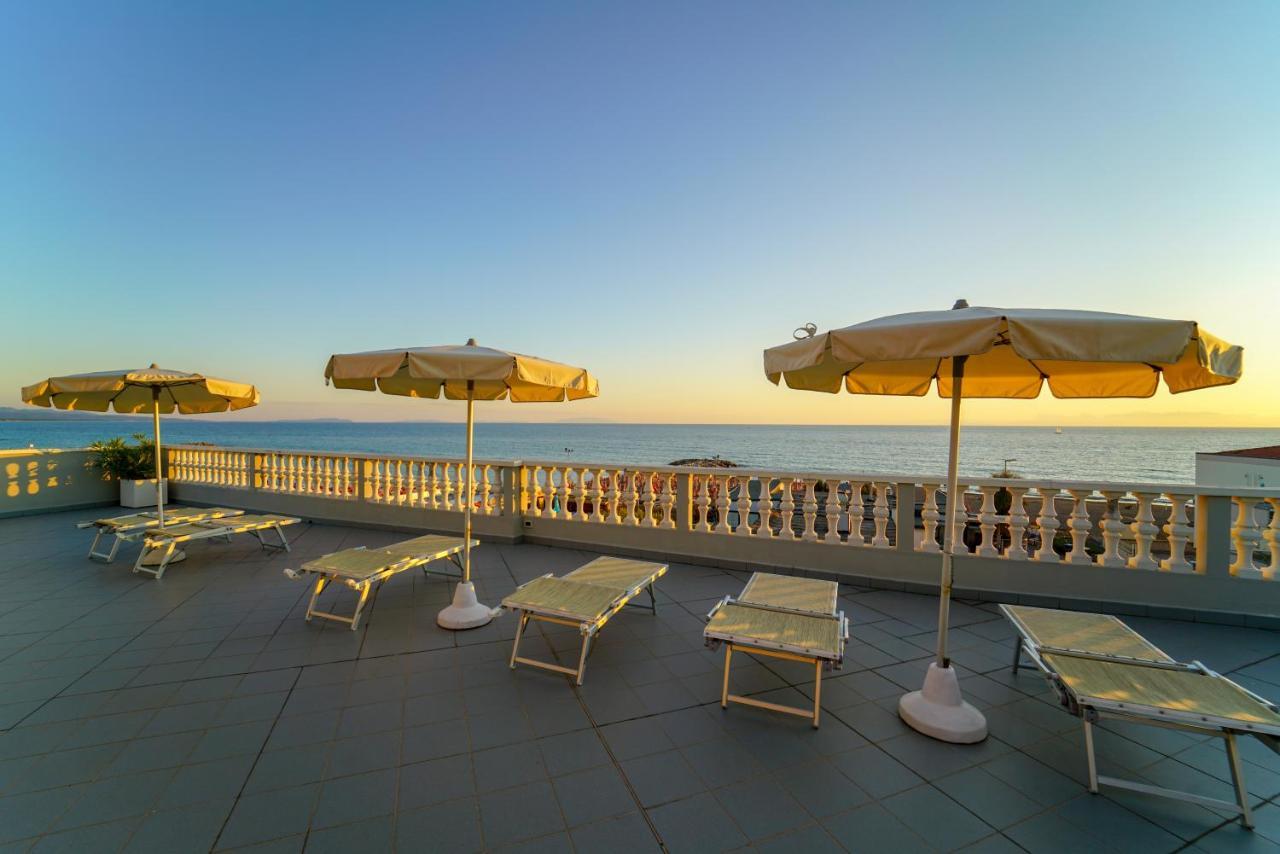 Hg Hotel Il Settebello Marina di Cecina Exterior photo