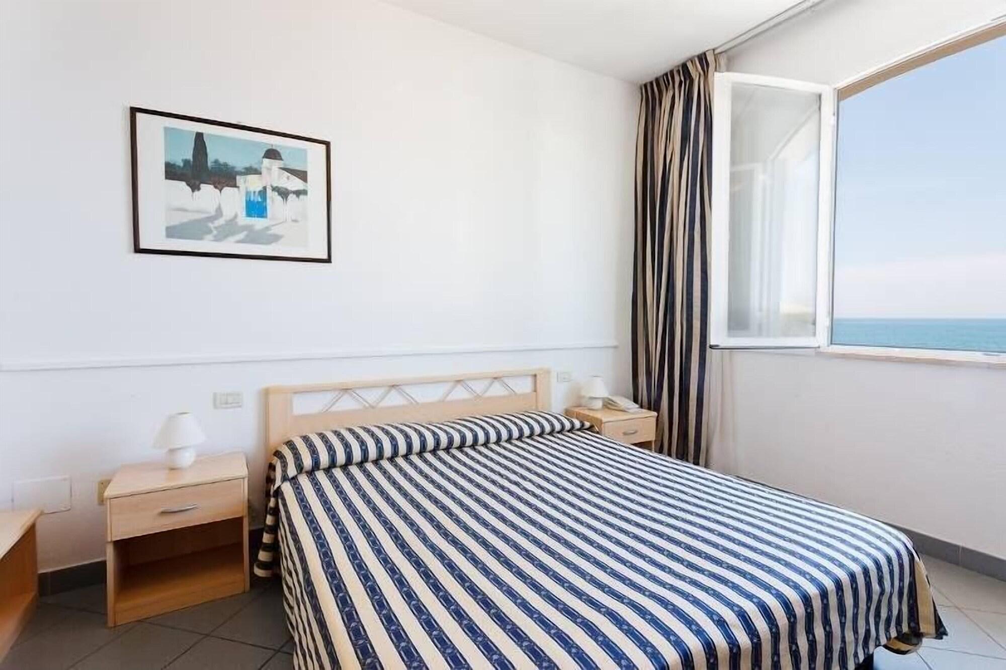 Hg Hotel Il Settebello Marina di Cecina Exterior photo